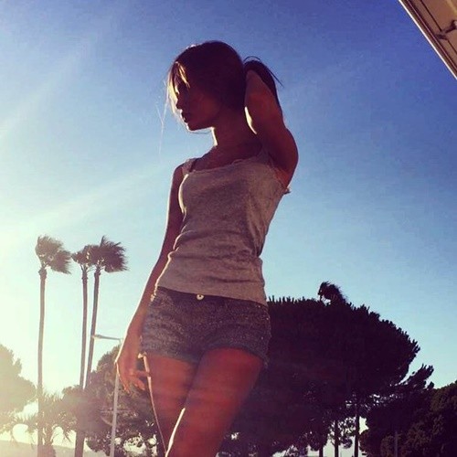 Kılsız ve Tüysüz Parlak Şirinevler Escort Helin